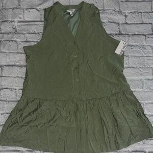 Nine West Forest Green Sleeveless Blouse